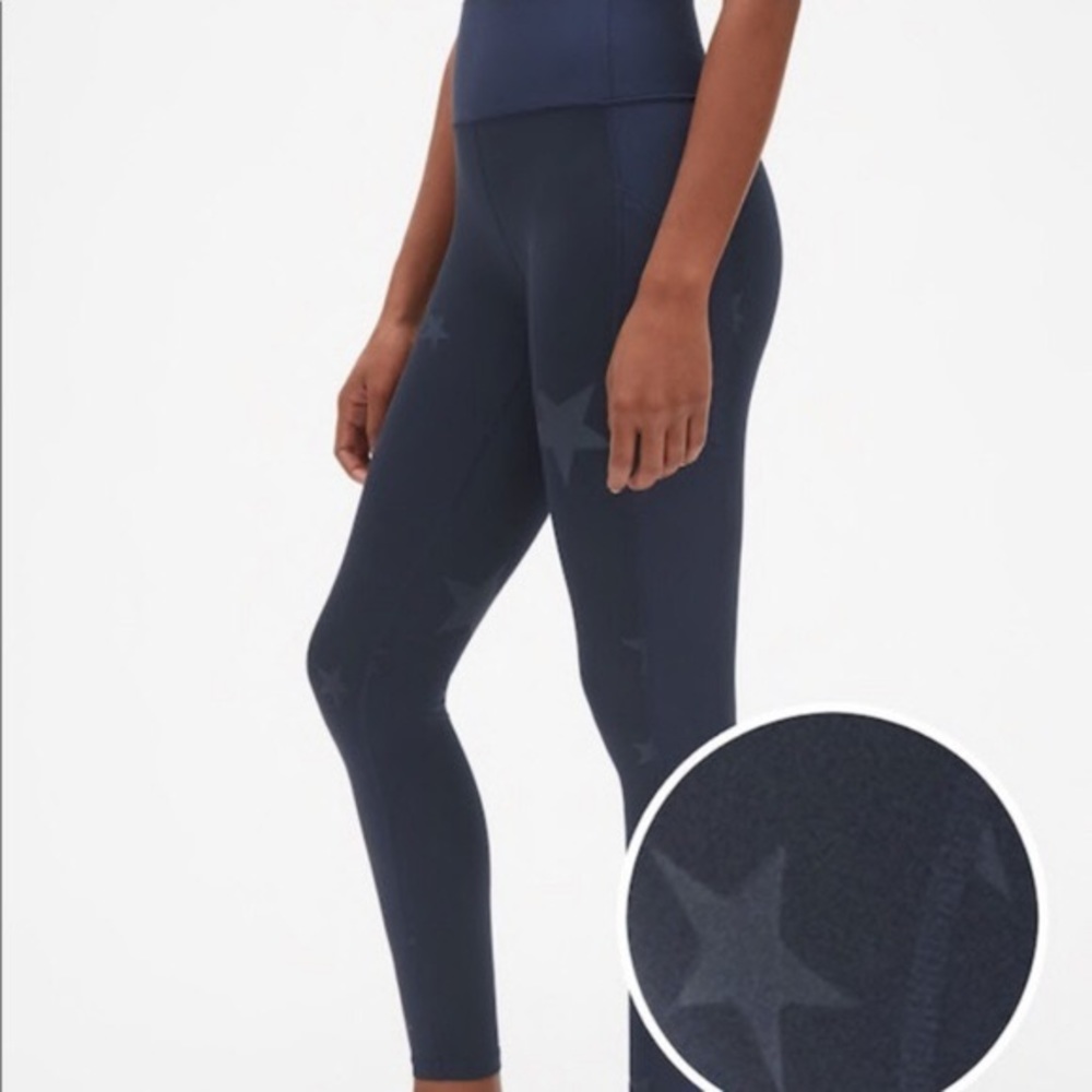 GapFit compression star leggings